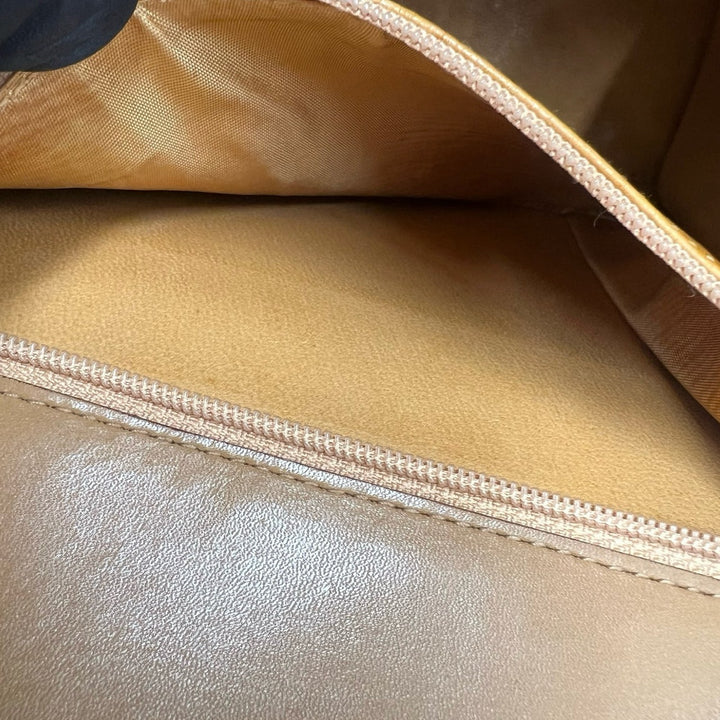 ショルダーバッグ グッチ レディロック