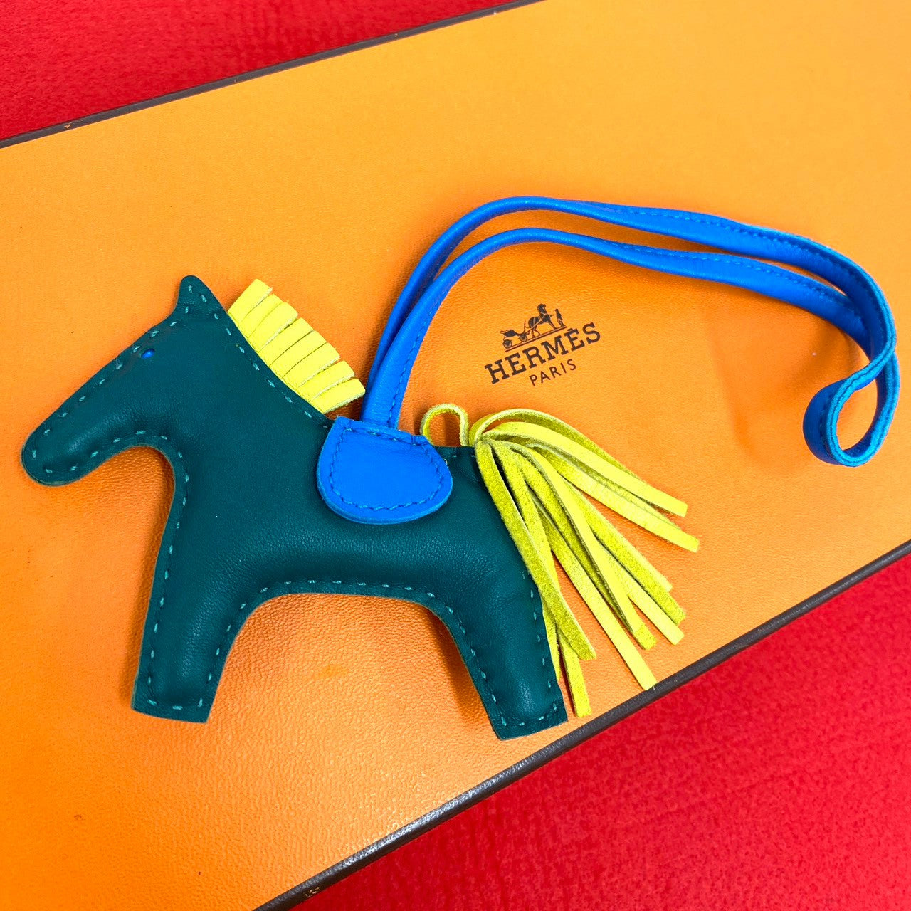 エルメス　ロデオチャーム　G M ネイビー　イエロー HERMES エルメス (Vintage) ロデオ チャーム PM その他ファッション