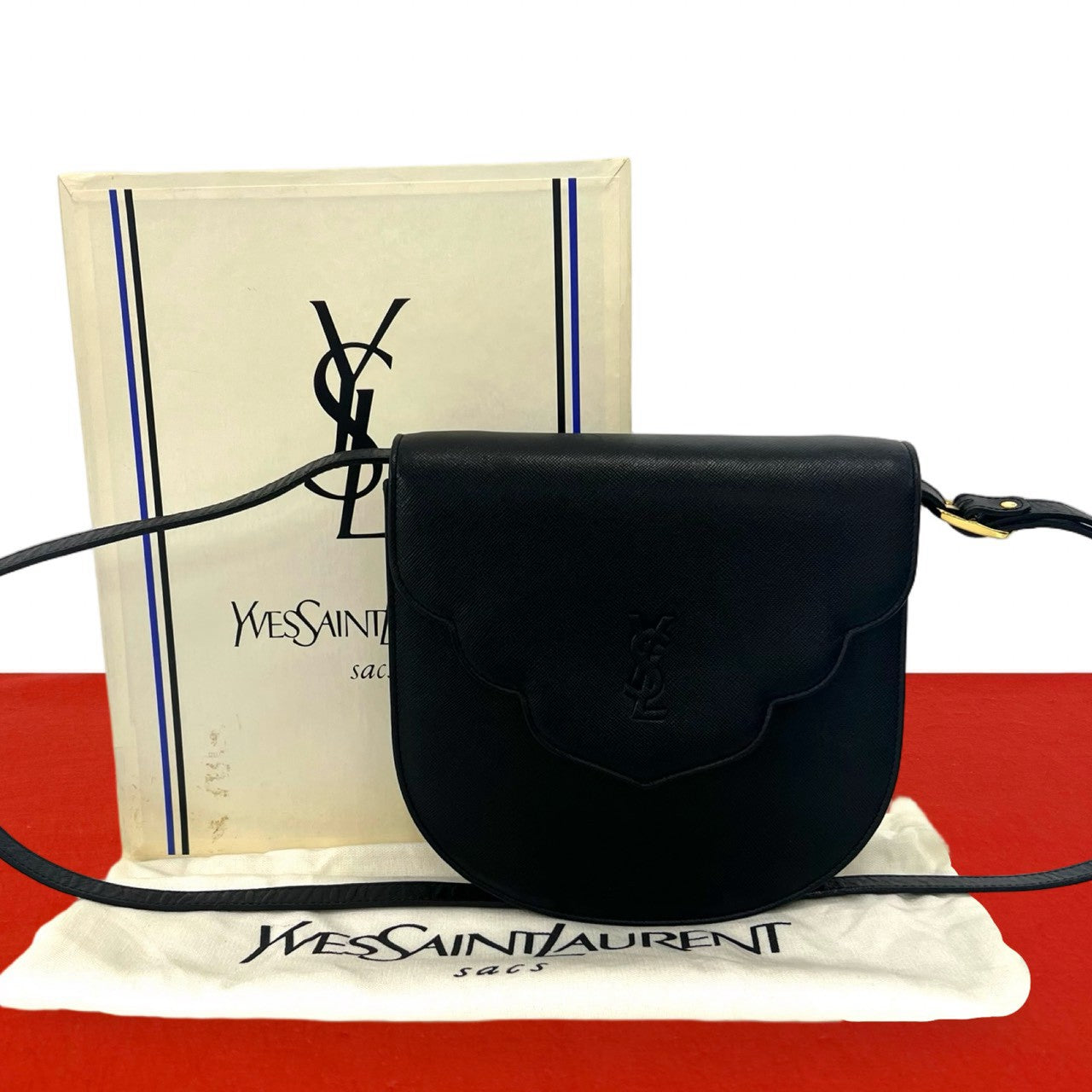 Yves Saint Laurent イヴ・サンローラン ショルダーバッグ Yves Saint 