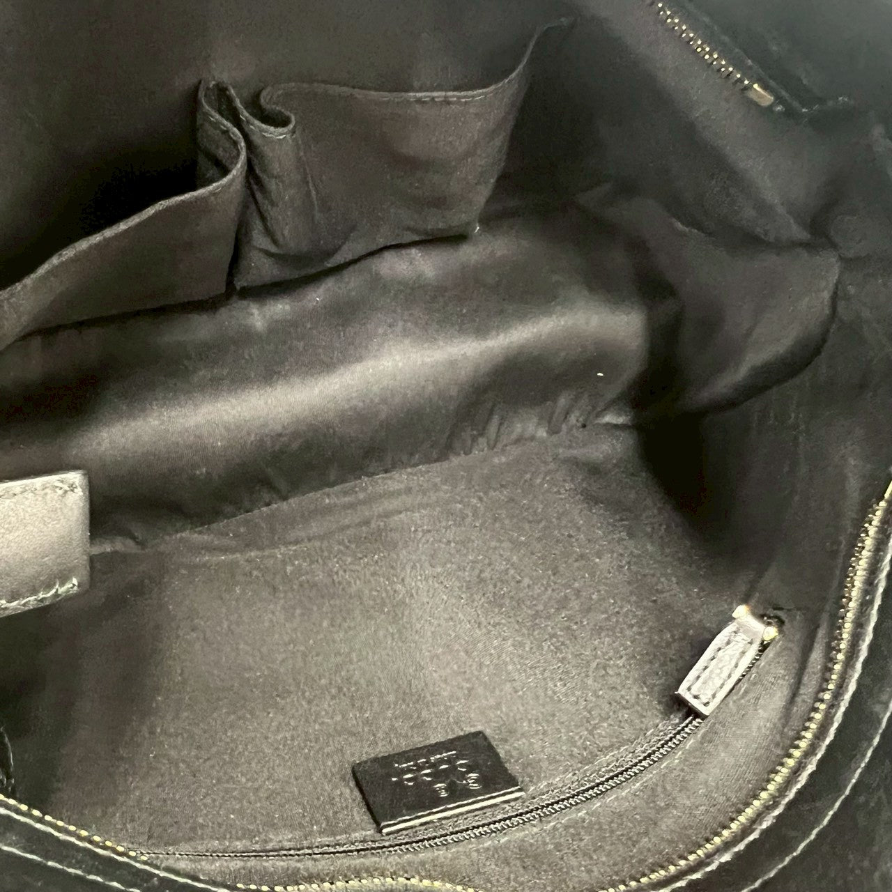GUCCI グッチ ショルダーバッグ – Trip