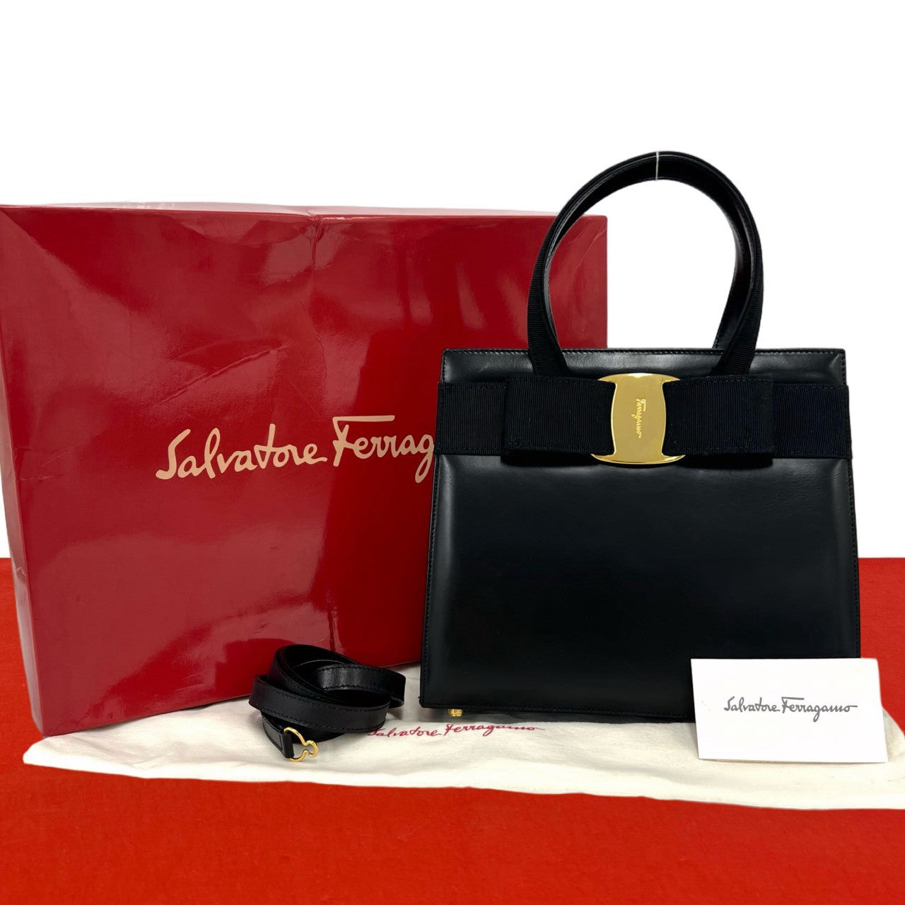 ○Salvatore Ferragamo サルヴァトーレ フェラガモ ショルダーバッグ 