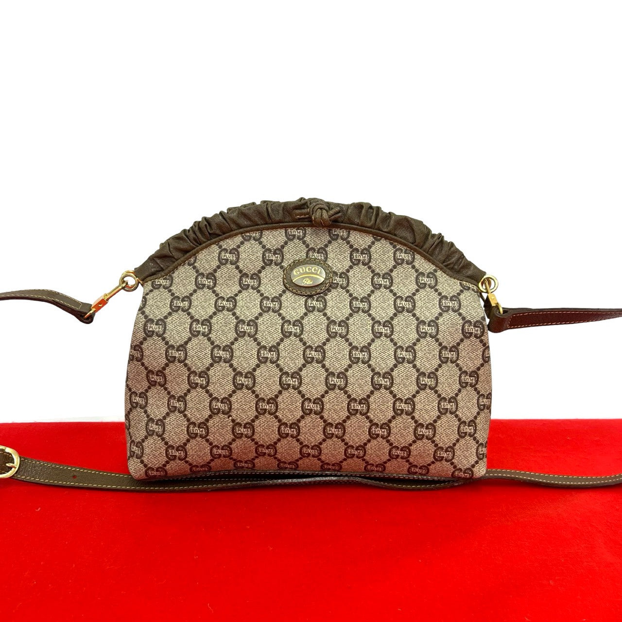 GUCCI グッチ (Vintage) ショルダーバッグ – Trip