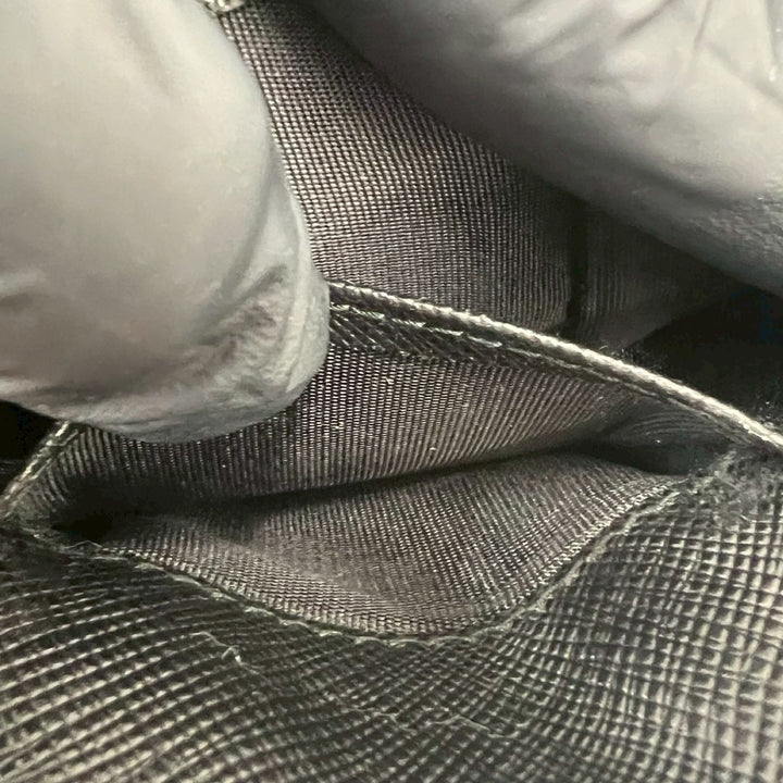 三つ折り財布 プラダ