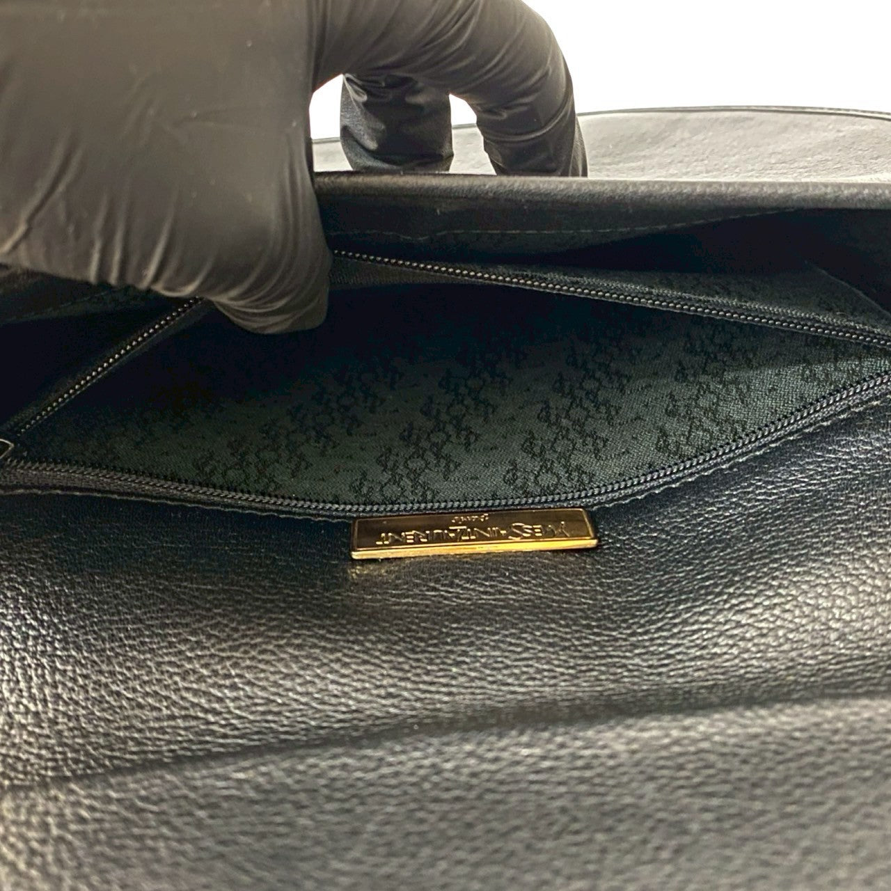 YVES SAINT LAURENT Vintage – Trip