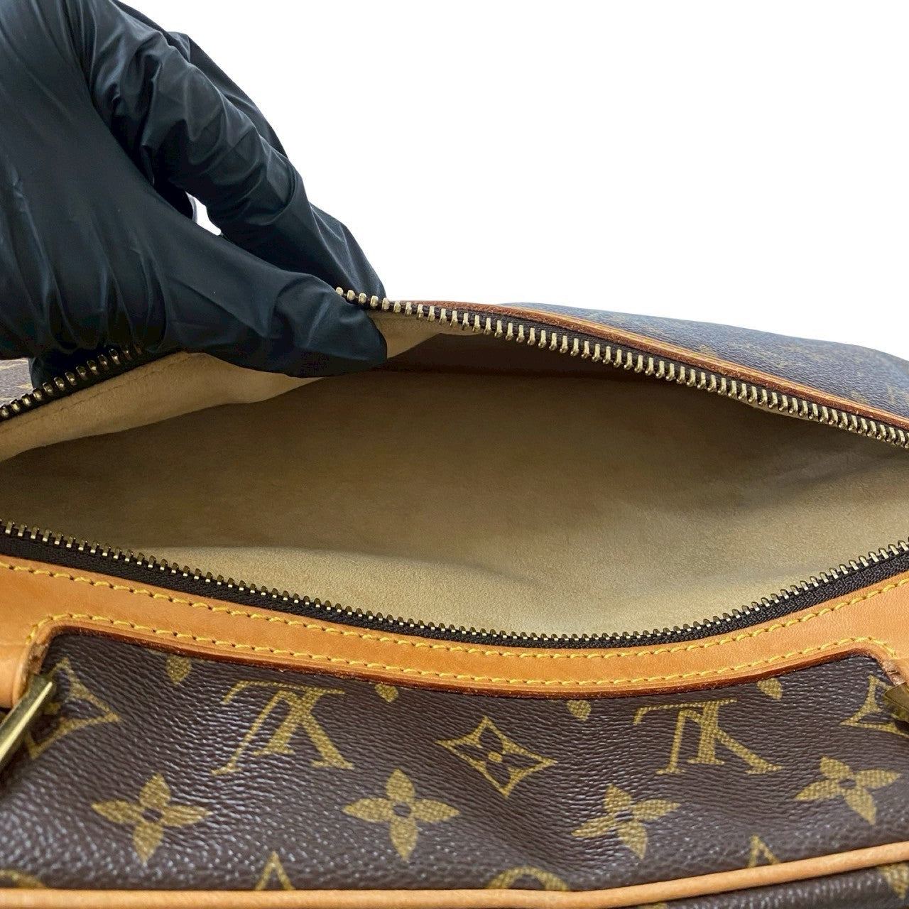 ルイヴィトン LOUIS VUITTON シテGM ショルダーバッグ PVCコーティングキャンバス モノグラム ブラウン レディース 中古 ☆3日以内返品可☆ LOUIS VUITTON ルイ ヴィトン M51181 モノグラム