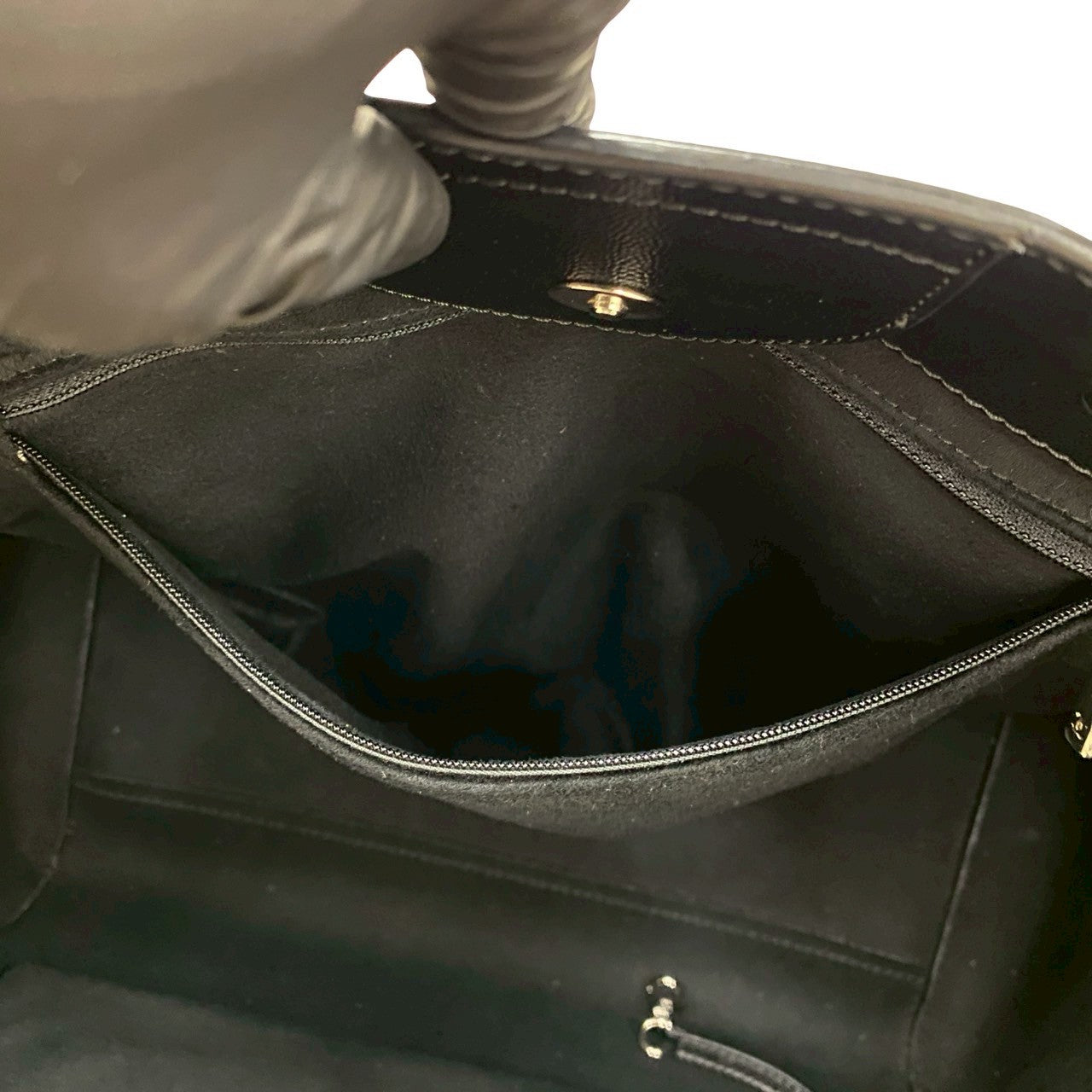シャネルドーヴィル ☆素材で差をつける！☆【CHANEL】ドーヴィル スモール レザー (CHANEL