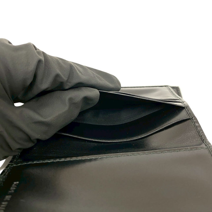 bifold wallet prada