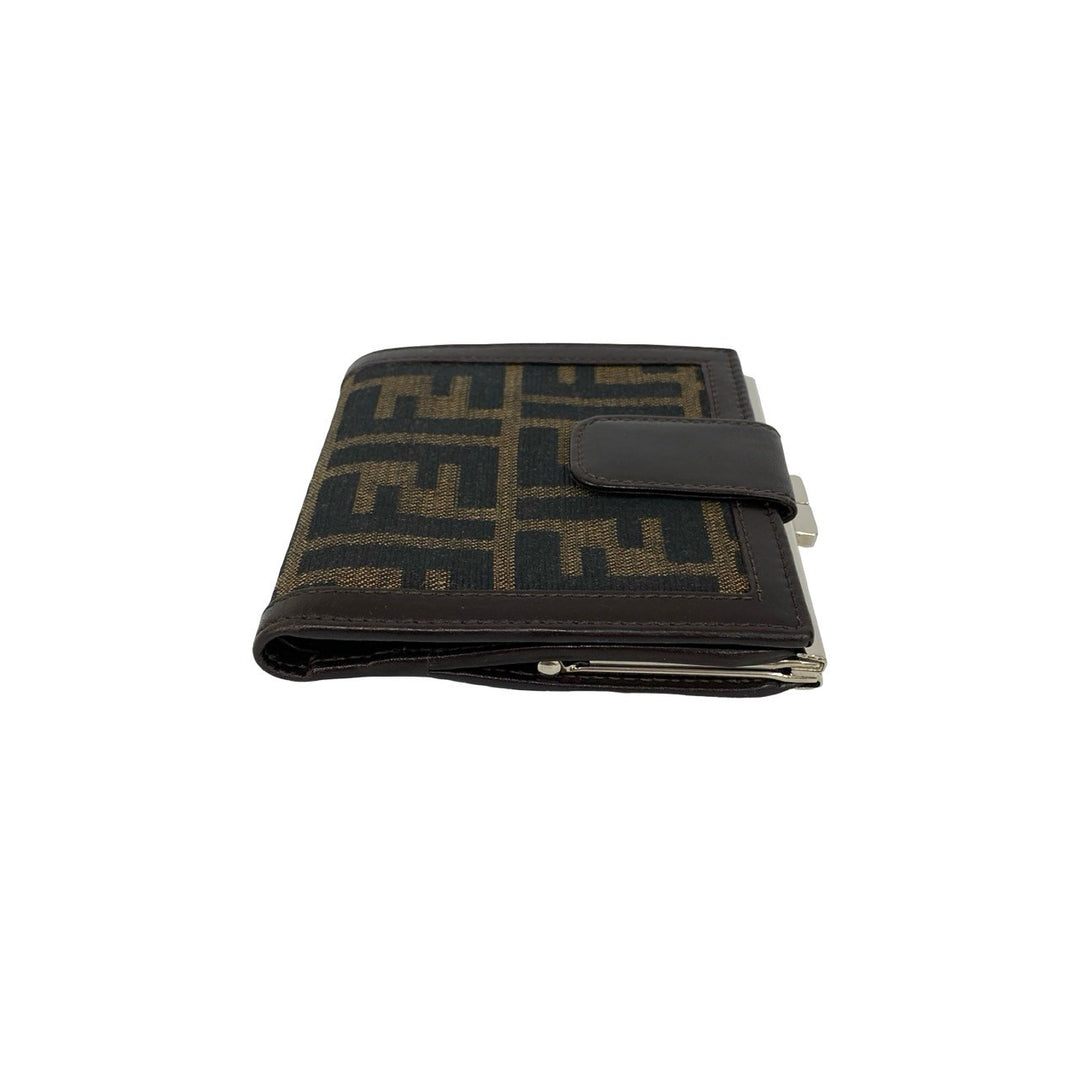 二つ折り財布 フェンディ