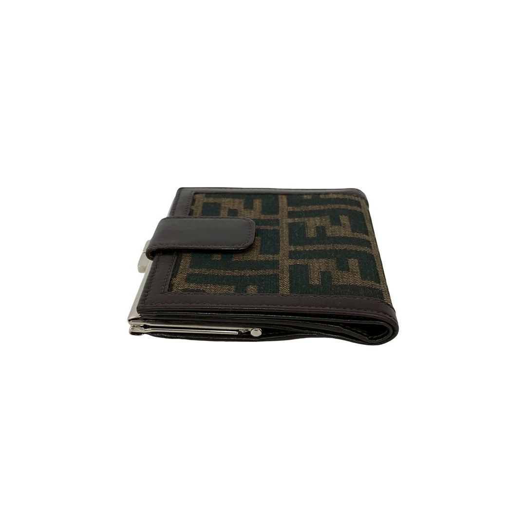 二つ折り財布 フェンディ