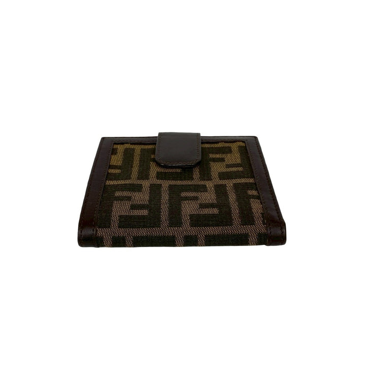 二つ折り財布 フェンディ