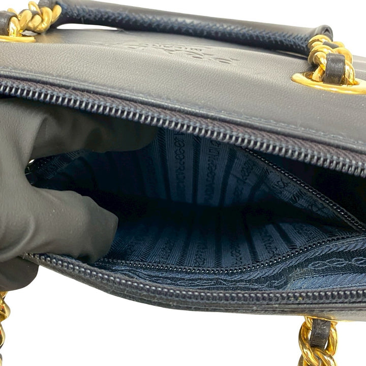 handbag prada