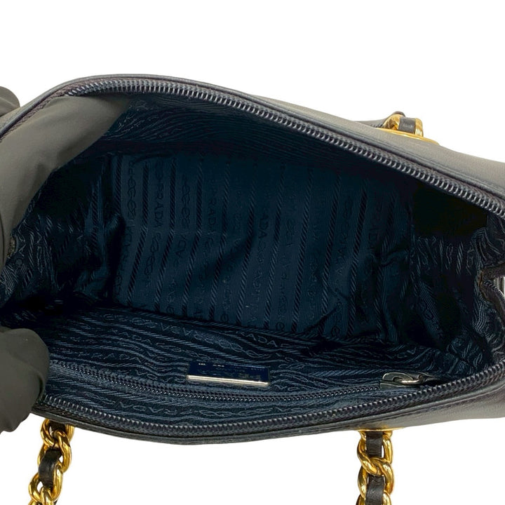 handbag prada