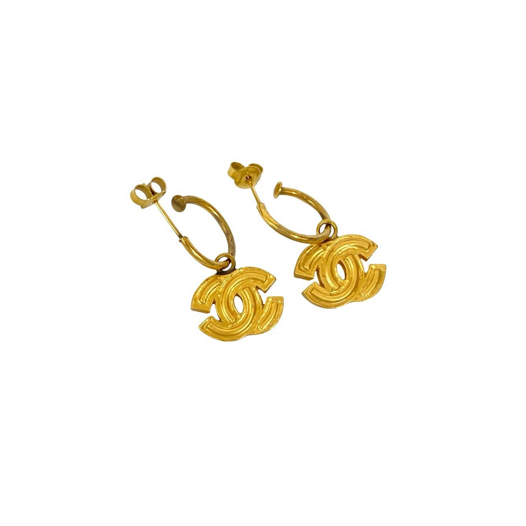 ピアス シャネル