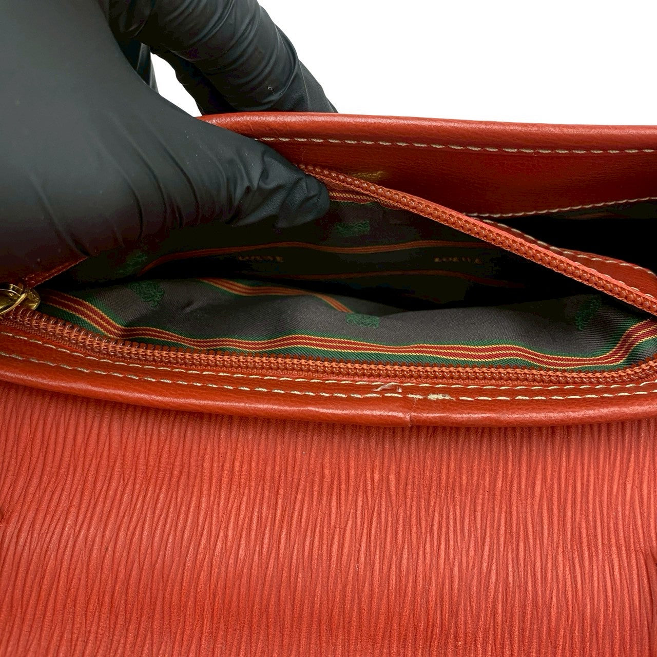 最安値 LOEWE ロエベ ヴィンテージ ハンドバッグ ボルドー ワインカラー 中古・古着通販】LOEWE (ロエベ) エナメルハンドバッグ ワインレッド