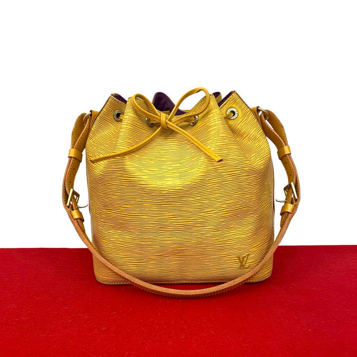 ショルダーバッグ ルイヴィトン プチノエ