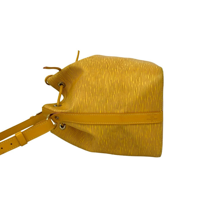 ショルダーバッグ ルイヴィトン プチノエ