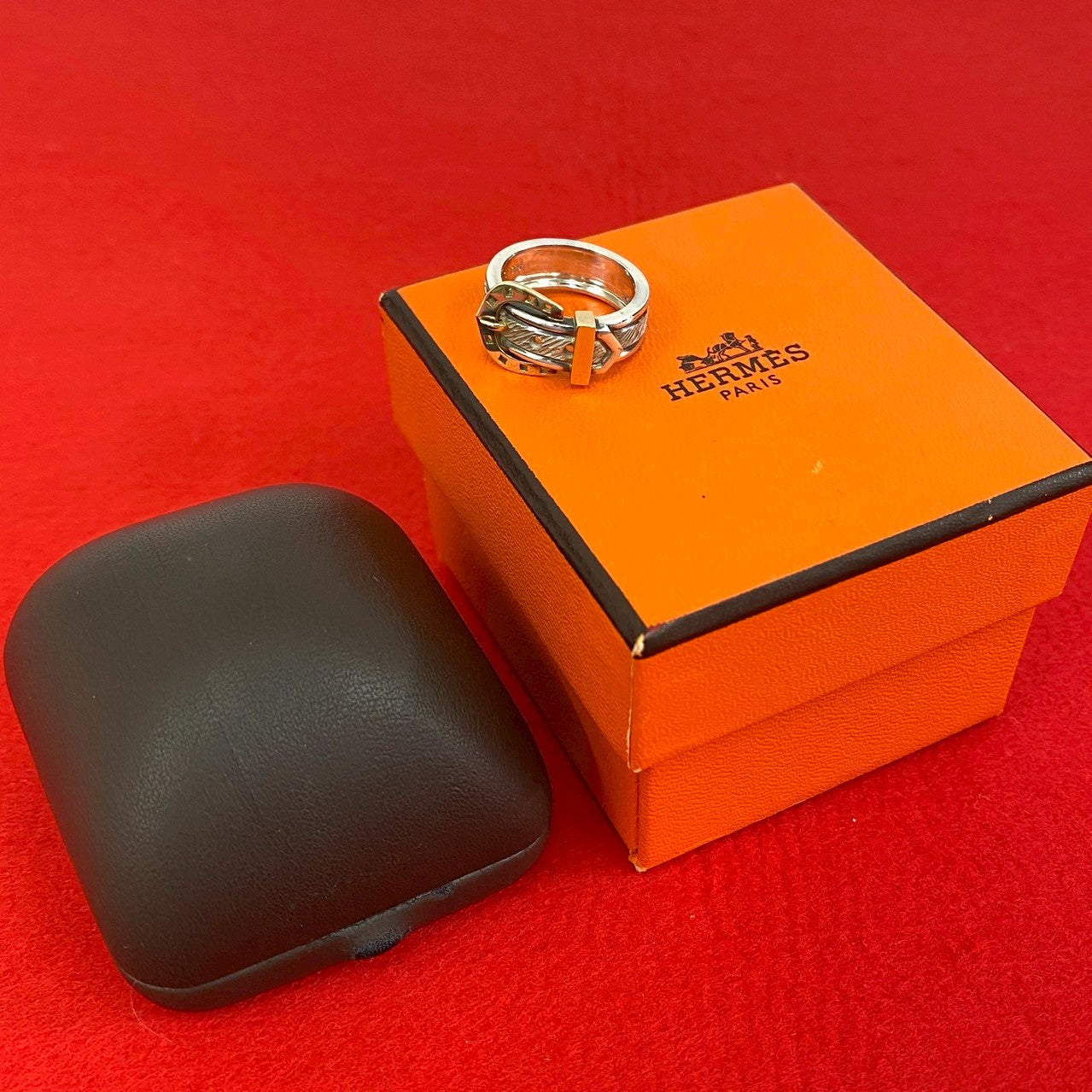 HERMES エルメス (Vintage) ホースシュー ベルト リング 指輪 – Trip