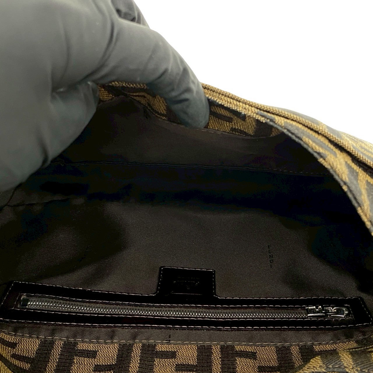 FENDI ロゴバッグ 保存袋付き FENDI フェンディ (Vintage) ショルダーバッグ – Trip