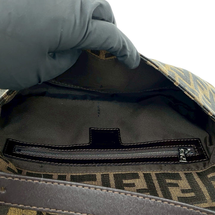 ショルダーバッグ フェンディ マンマバケット