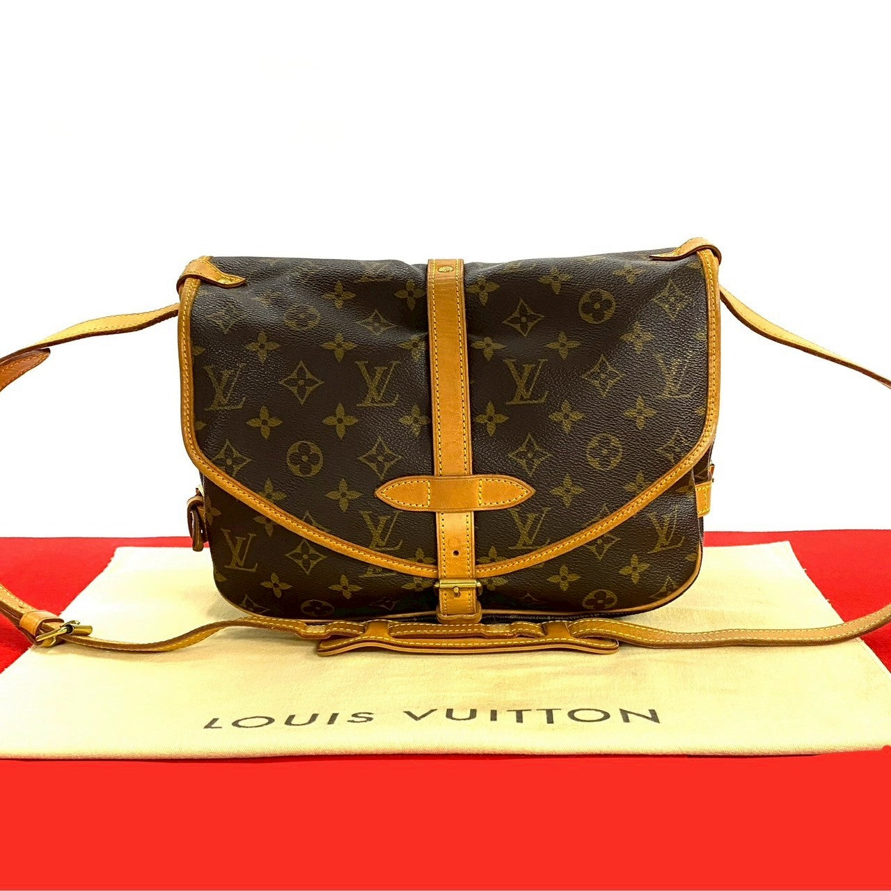 ヴィトン　LOUIS VUITTON　ソミュール30　ショルダーバッグ