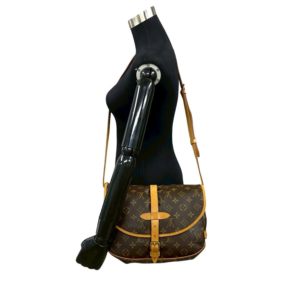 ショルダーバッグ ルイヴィトン ソミュール 30