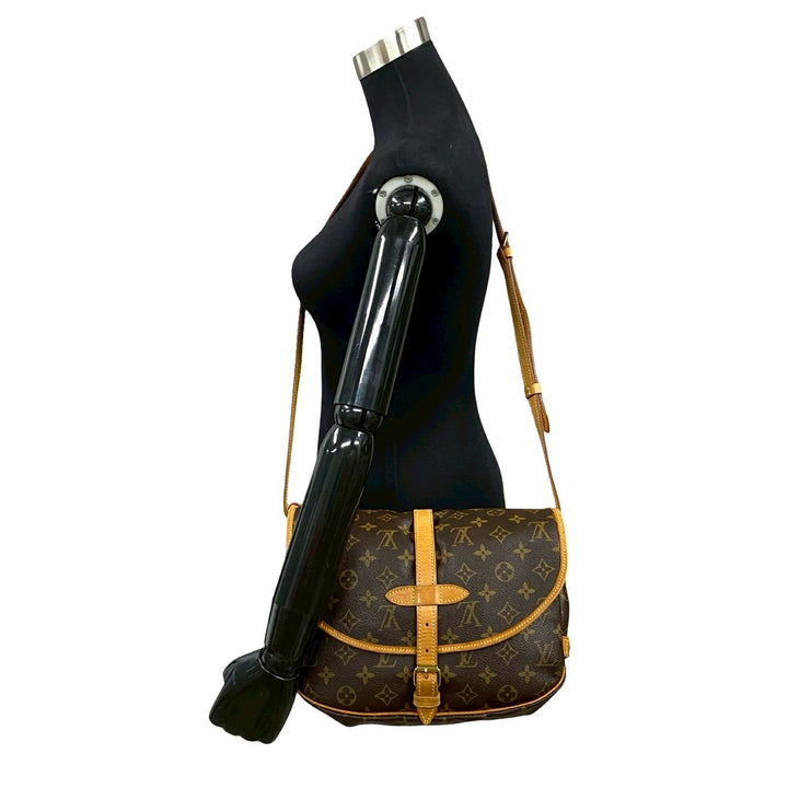 ショルダーバッグ ルイヴィトン ソミュール 30