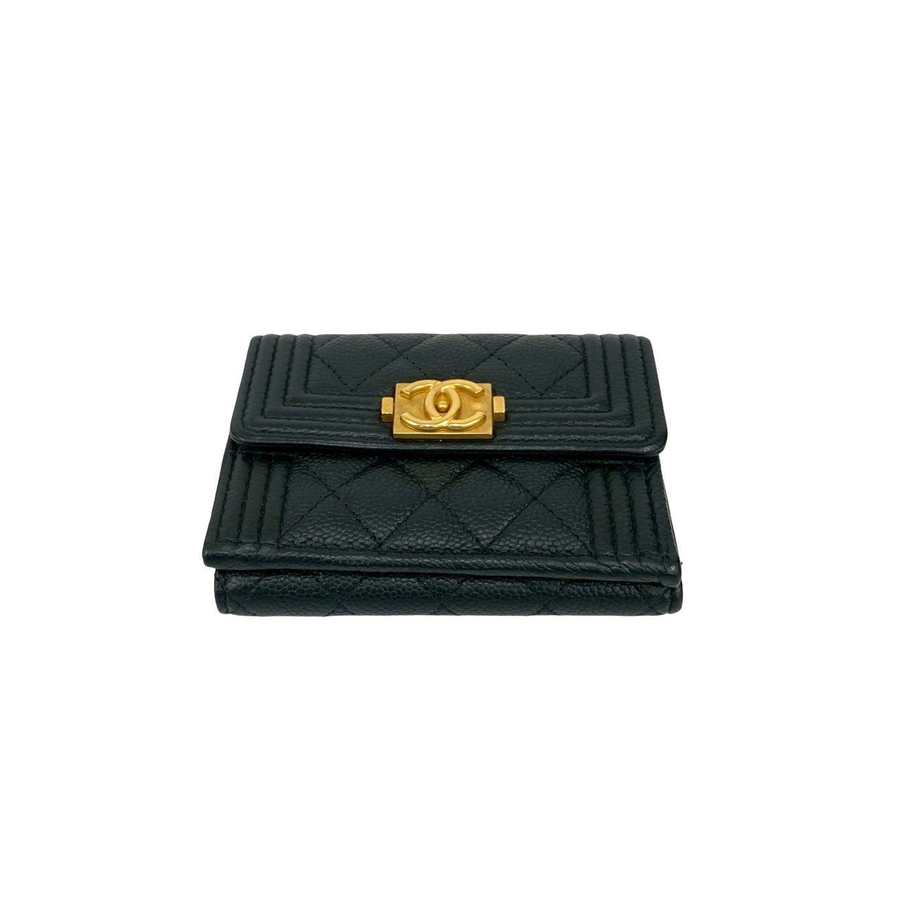 CHANEL シャネル ボーイシャネル 三つ折り財布 – Trip