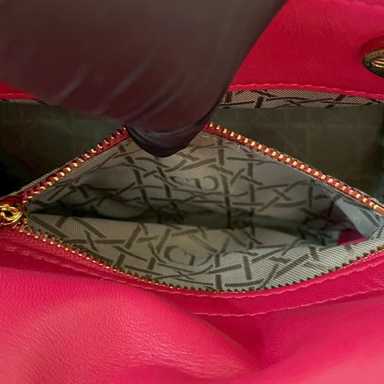 Christian Dior レディディオール – Trip