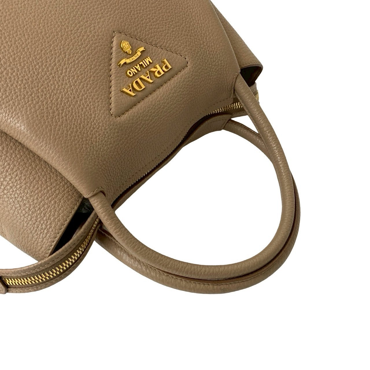 PRADA フルー ヴィッテロダイノ – Trip