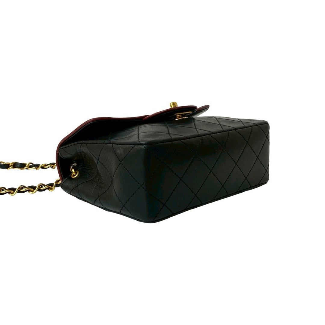 ショルダーバッグ シャネル