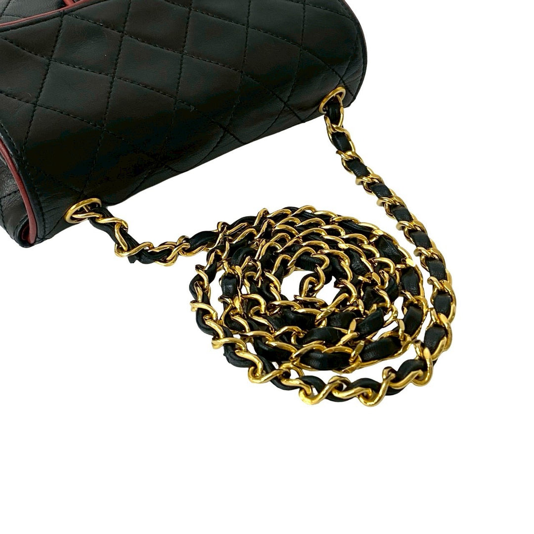 ショルダーバッグ シャネル