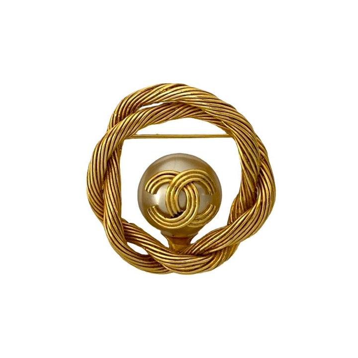 brooch chanel