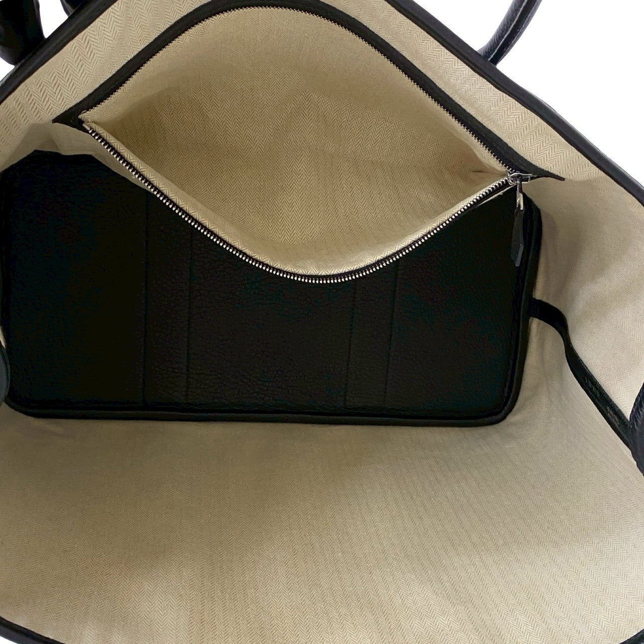 HERMES ガーデンパーティー PM – Trip