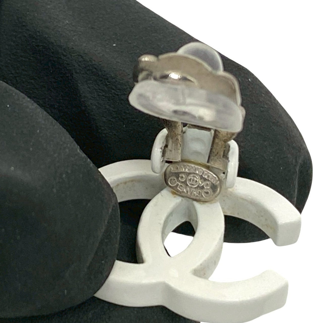 earrings chanel