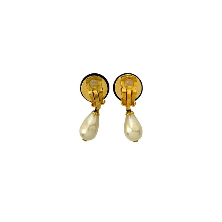 earrings chanel