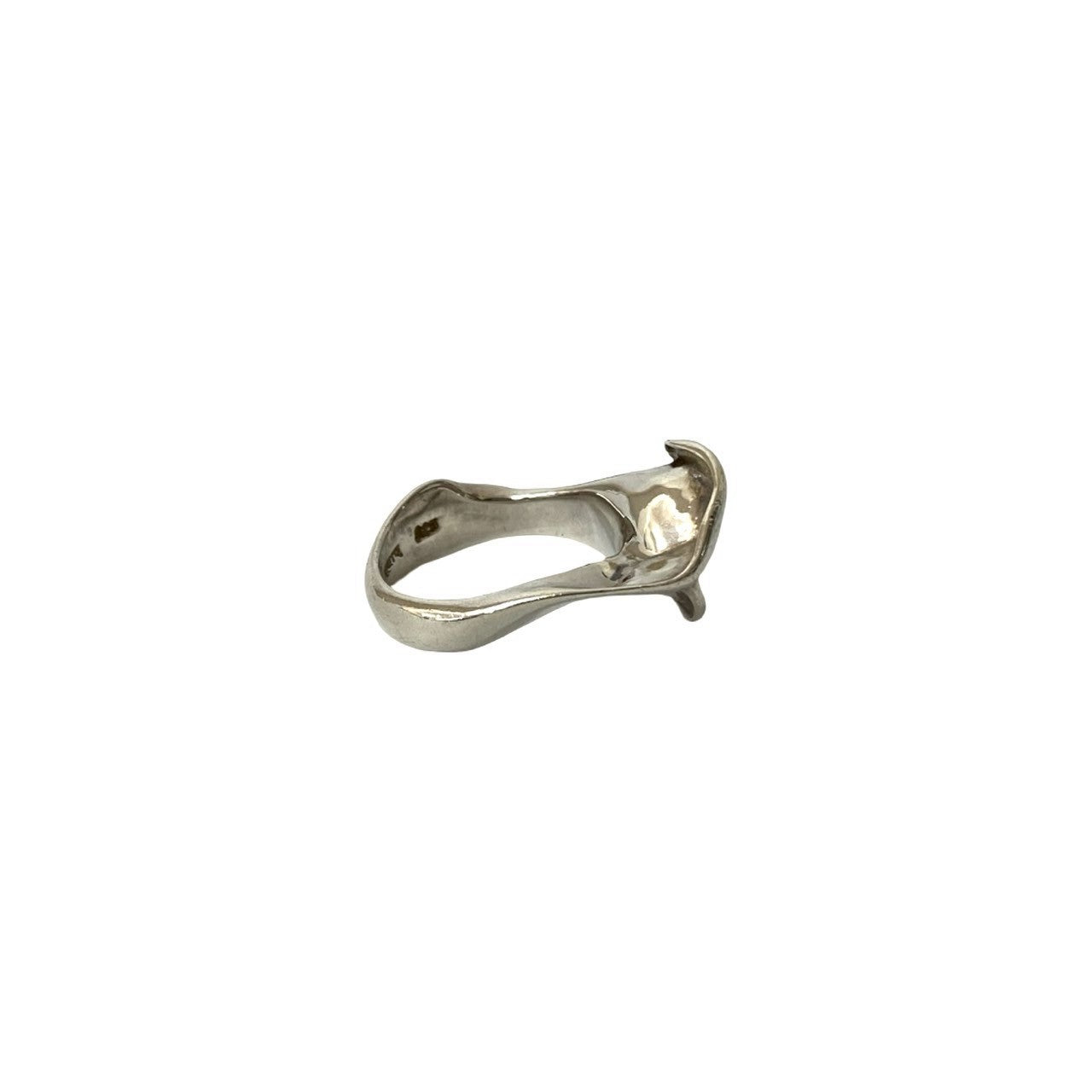 TIFFANY&Co. カラーリリーリング – Trip