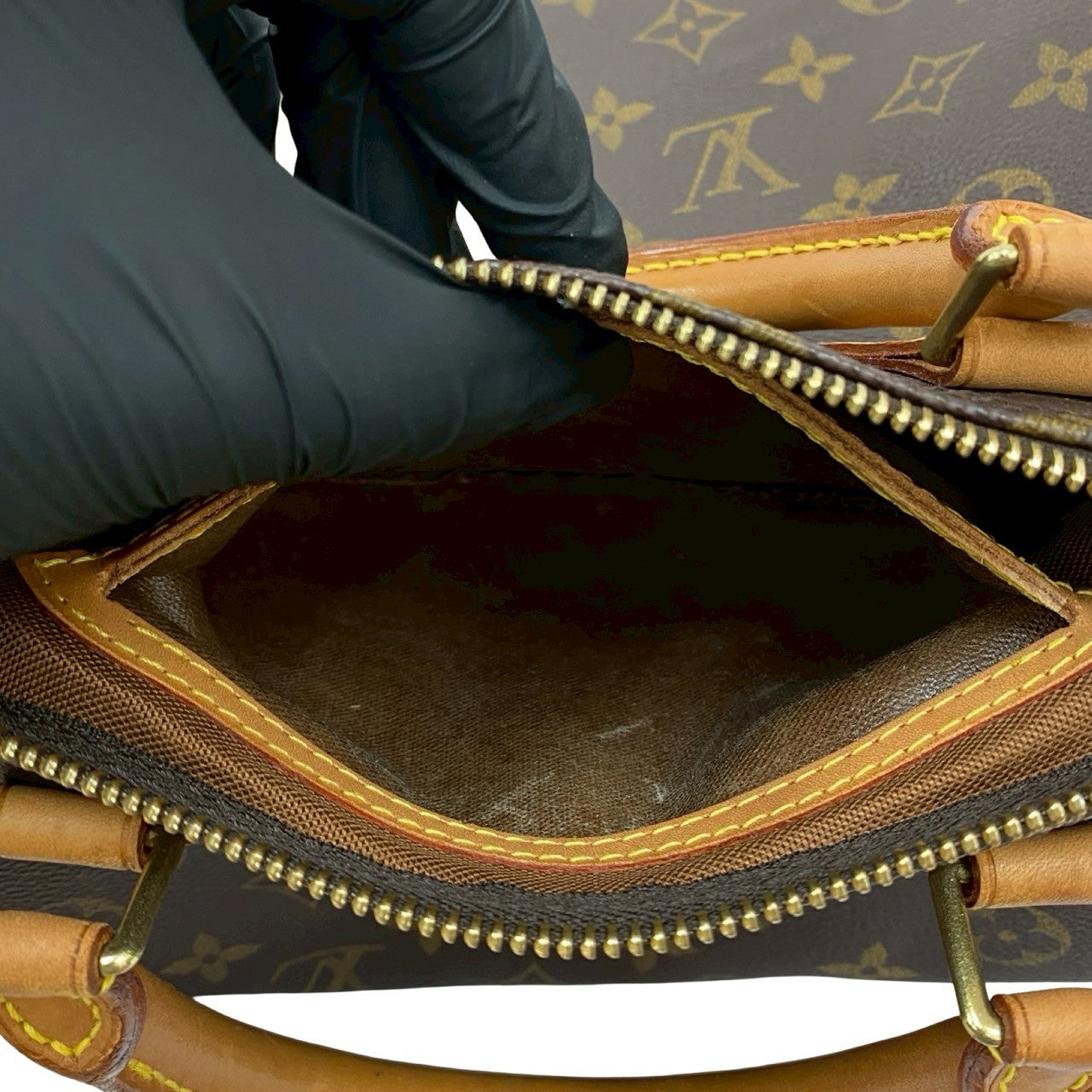 Louis Vuittonルイヴィトン スピーディ30ハンドバッグ、ビンテージ LOUIS VUITTON ルイヴィトン (Vintage) スピーディ 30 ハンドバッグ – Trip