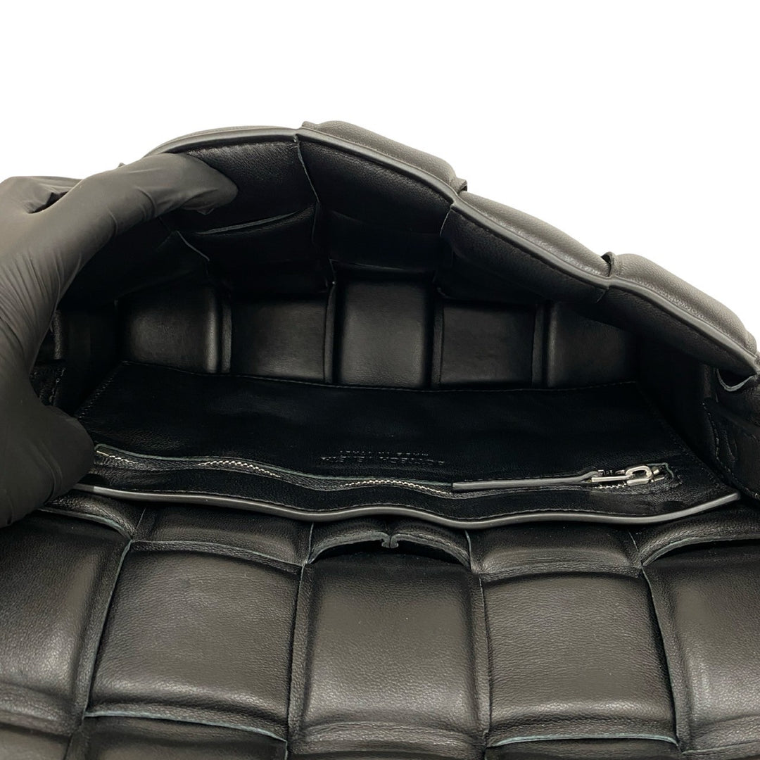 ショルダーバッグ ボッテガヴェネタ パデッドカセット