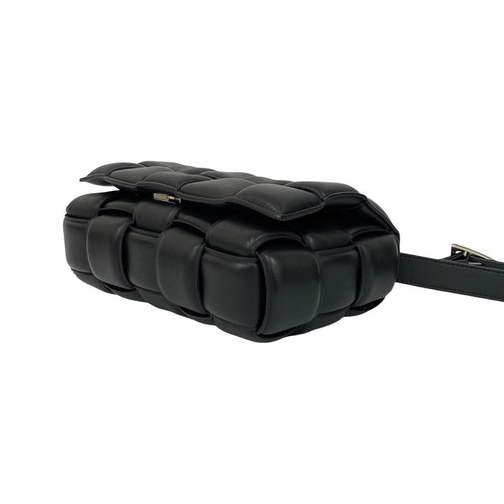 ショルダーバッグ ボッテガヴェネタ パデッドカセット