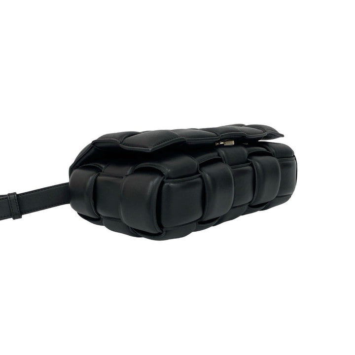 ショルダーバッグ ボッテガヴェネタ パデッドカセット