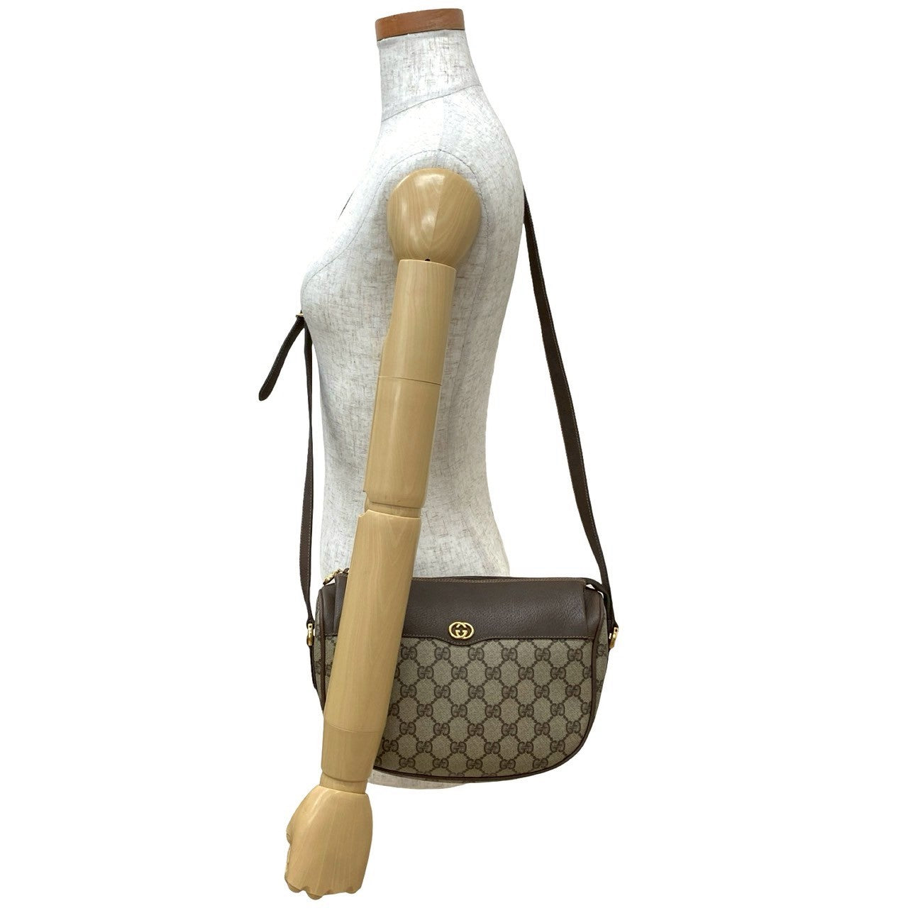 ヴィンテージ バッグ Gucci Authentic Gucci Vintage GG Web Canvas crossbody messenger tote bag