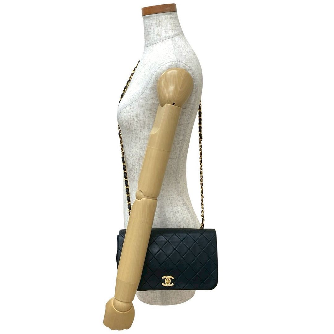 ショルダーバッグ シャネル