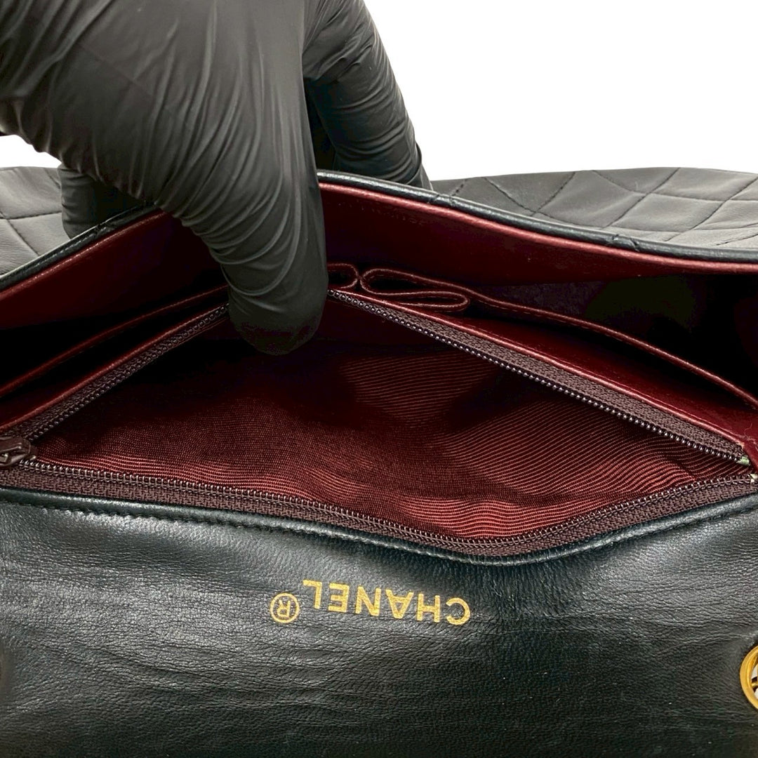 ショルダーバッグ シャネル