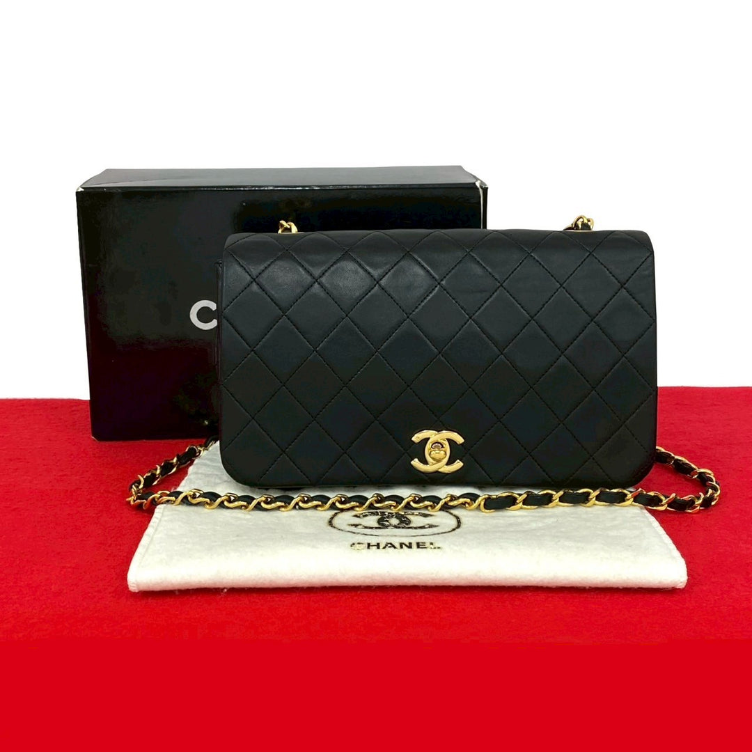 ショルダーバッグ シャネル