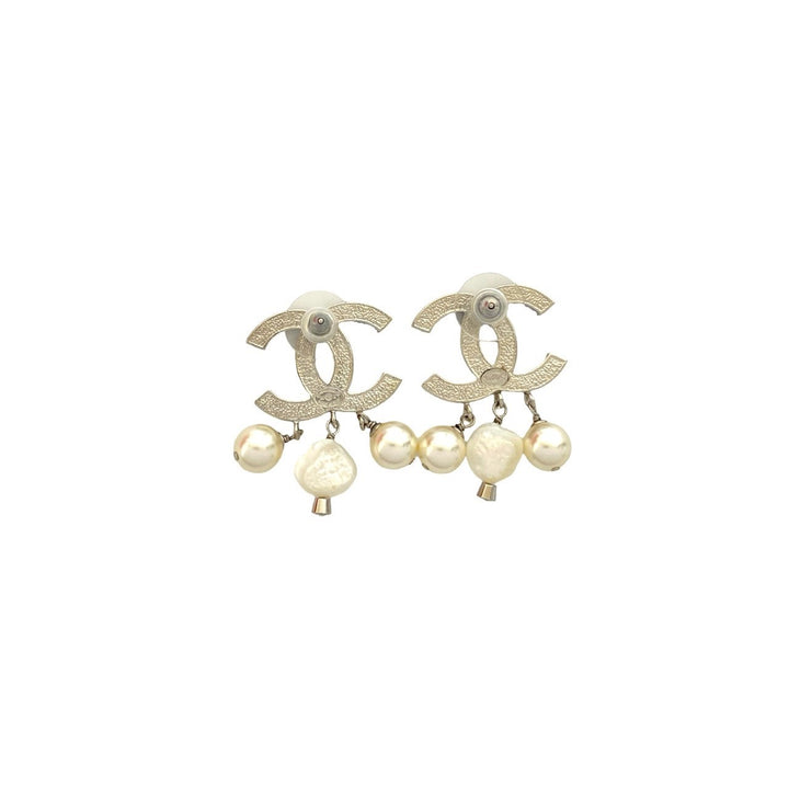 ピアス シャネル