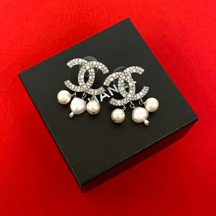 ピアス シャネル