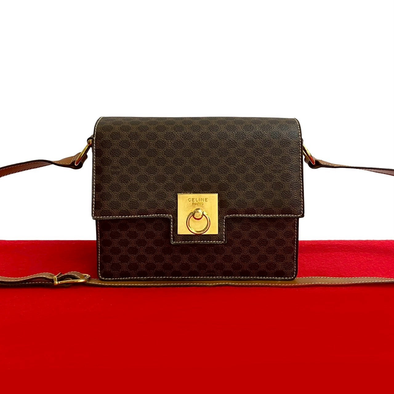 【希少】CELINE ヴィンテージ ショルダーバッグ 稀少 CELINE ショルダーバッグ 馬車金具 ヴィンテージ ゴールド ロゴ