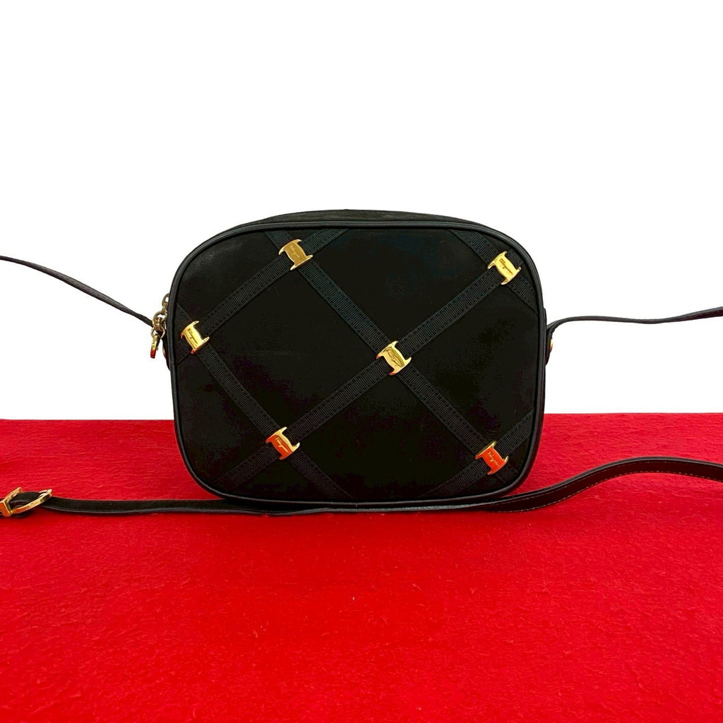 Salvatore Ferragamo サルヴァトーレフェラガモ　ショルダー Salvatore Ferragamo サルヴァトーレフェラガモ (Vintage) ショルダー