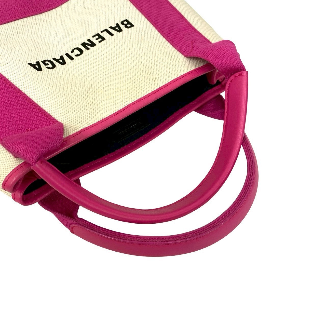 【新品未使用】バレンシアガ ネイビーカバス バッグ ショルダーピンク BALENCIAGA バレンシアガ ネイビーカバス ショルダーバッグ – Trip