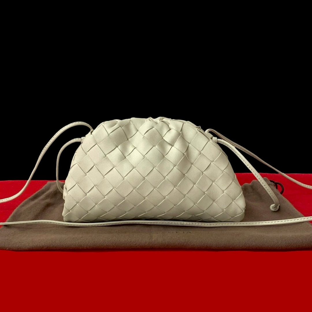 BOTTEGA VENETA ミニ ザ ポーチ – Trip